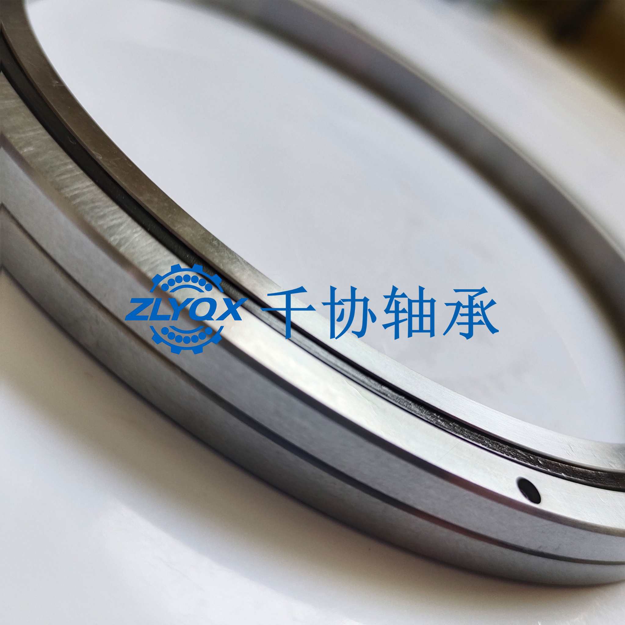 RA60082_compressed.jpeg